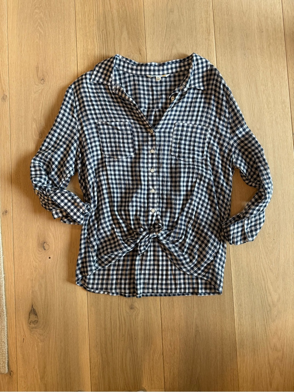 C&C California Navy and White Gingham Button-Front Tie Shirt